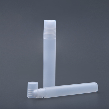el mini rodillo de 10ml 24ml embotella el rollo recargable del ODM en las botellas